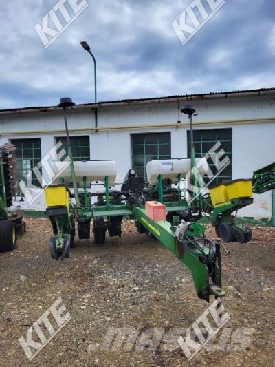 John Deere 1760NT مثاقيب مدمجة