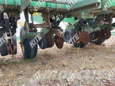John Deere 1760NT مثاقيب مدمجة