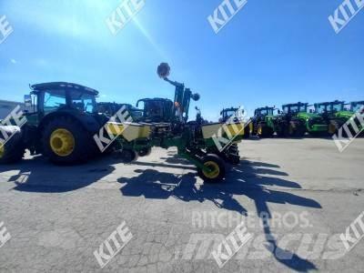 John Deere 1765NT مثاقيب مدمجة