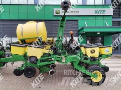 John Deere 1765NT مثاقيب مدمجة