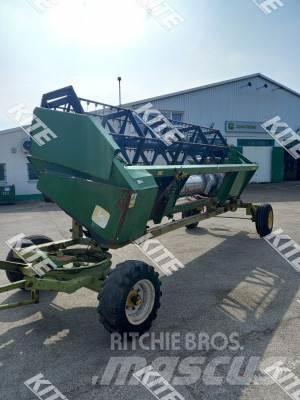 John Deere 2256 2WD حصادات
