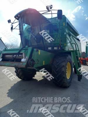 John Deere 2256 2WD حصادات