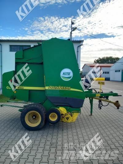 John Deere 592 محزمات مستديرة