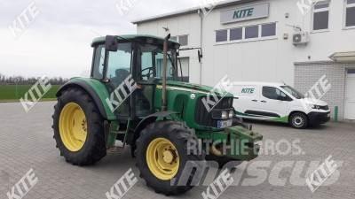 John Deere 6320 SE الجرارات