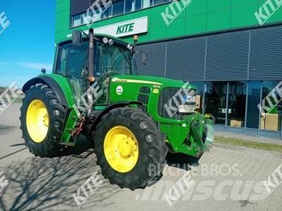 John Deere 6930 الجرارات