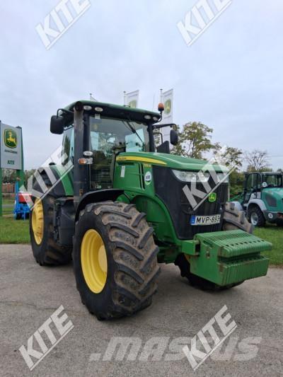 John Deere 7230R الجرارات