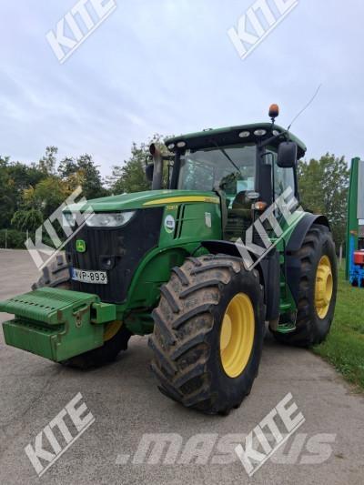 John Deere 7230R الجرارات