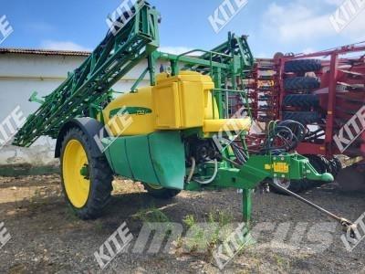 John Deere 732I/27M الرشاشات