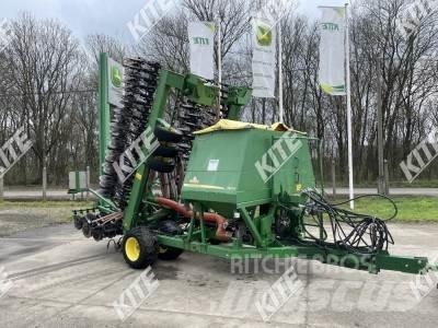 John Deere 740A/9M مثاقيب