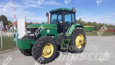 John Deere 7800 الجرارات