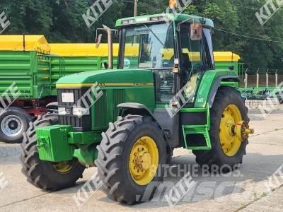 John Deere 7800 الجرارات