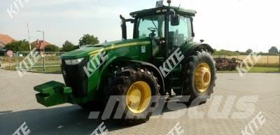 John Deere 8285R الجرارات
