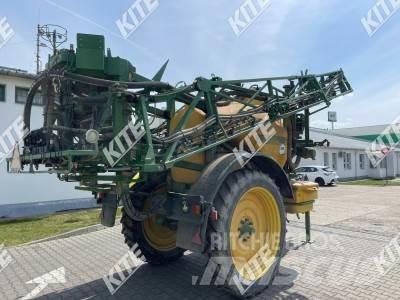 John Deere 832/18i الرشاشات