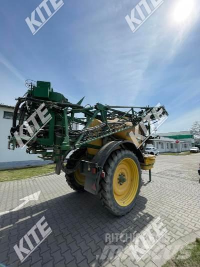 John Deere 832/18i الرشاشات