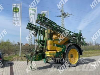 John Deere 832/18i الرشاشات