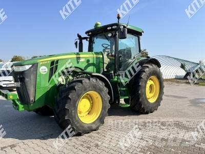 John Deere 8335R الجرارات