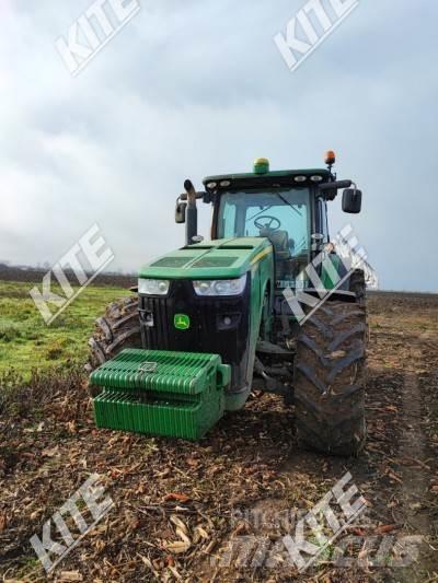 John Deere 8335R ILS الجرارات