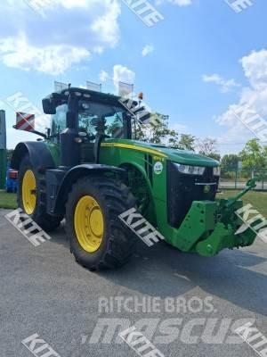 John Deere 8370R الجرارات