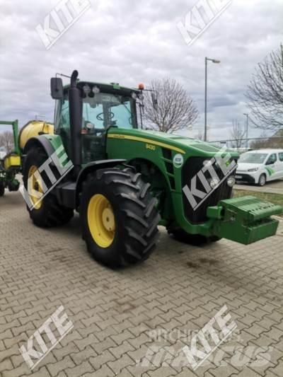 John Deere 8430 الجرارات