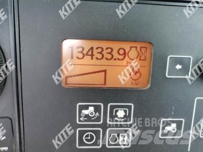John Deere 8430 الجرارات
