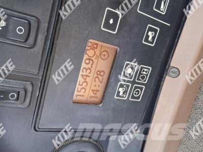 John Deere 8430 الجرارات