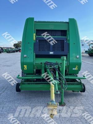 John Deere 854 محزمات مستديرة