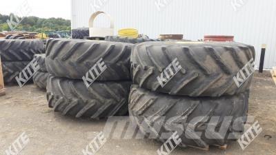 John Deere 9520R الجرارات