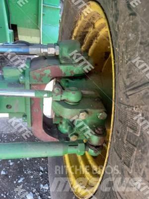 John Deere C670 حصادات