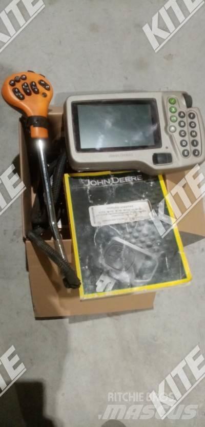 John Deere M740/27M الرشاشات