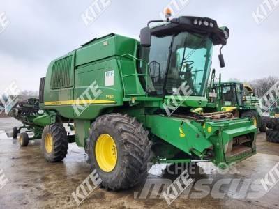 John Deere T550 2WD حصادات