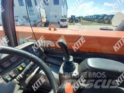 Manitou MLT 835-120 LS معدات مناولة لأغراض الزراعة