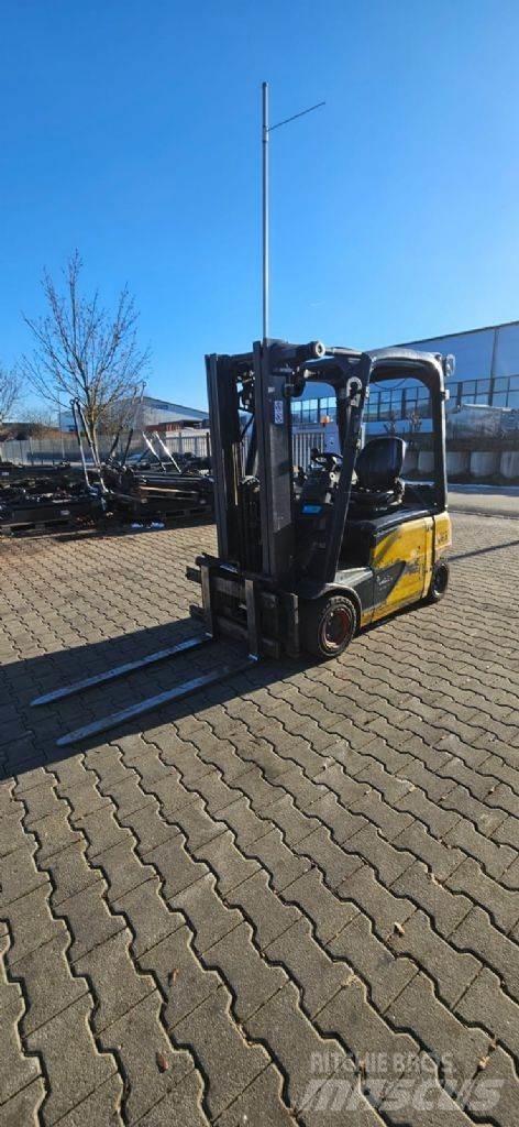 Linde E 16 P-02 شاحنات ذات رافعات شوكية تعمل بالكهرباء