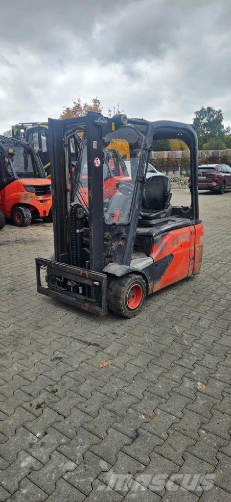 Linde E 20 L-02 شاحنات ذات رافعات شوكية تعمل بالكهرباء