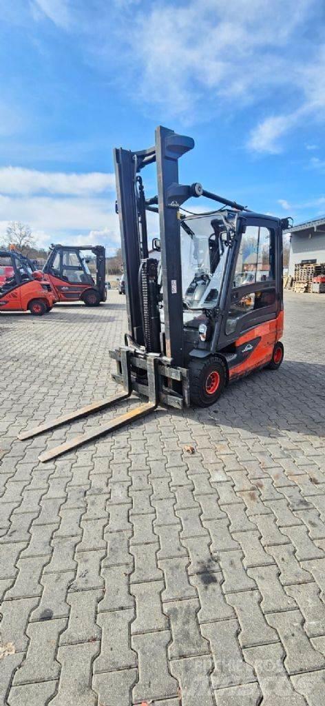 Linde E 25 L-01 شاحنات ذات رافعات شوكية تعمل بالكهرباء
