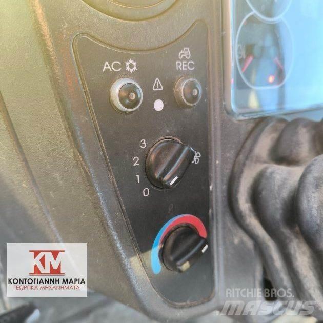 CLAAS AXOS 340 الجرارات