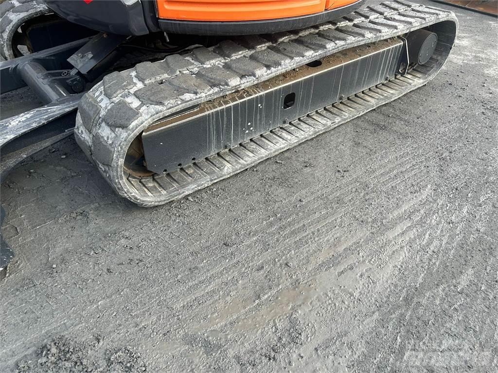 Hitachi ZX48U-5 حفارات زحافة