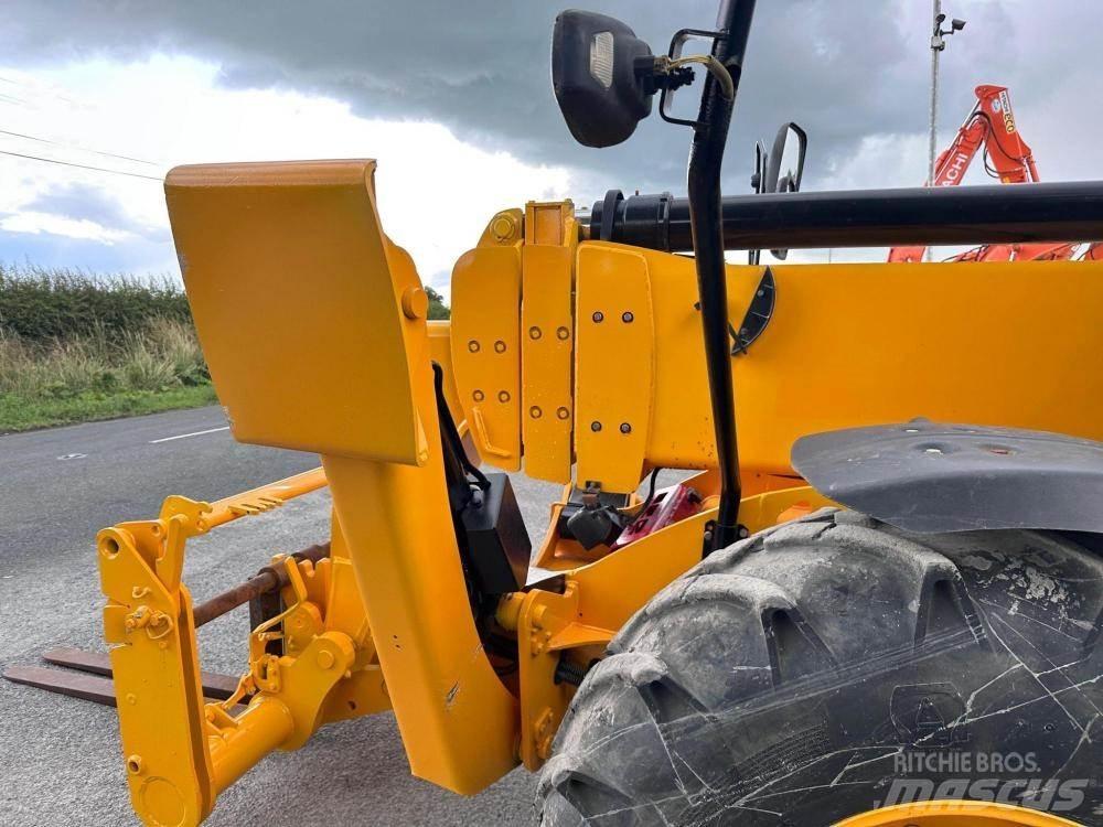 JCB 540-170 مناولات متداخلة