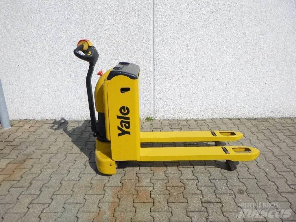 Yale MP18 معدات الرفع منخفض المستوى