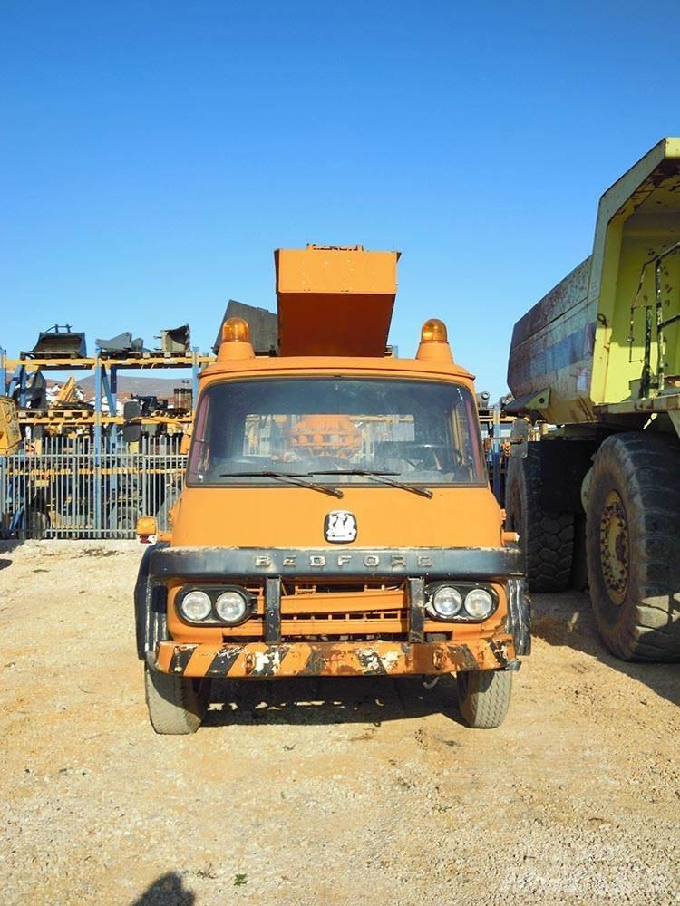 Bedford ERV1GCO رافعات سلة مفصلية