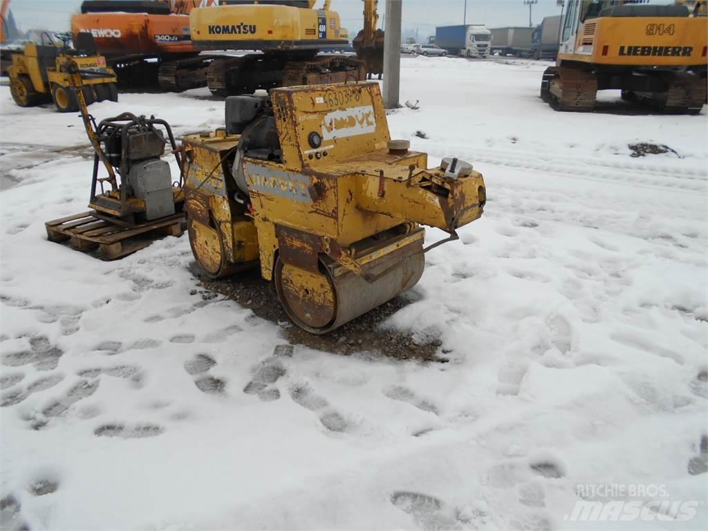 Bomag BW-75AD مداحل ثنائية الاسطوانة