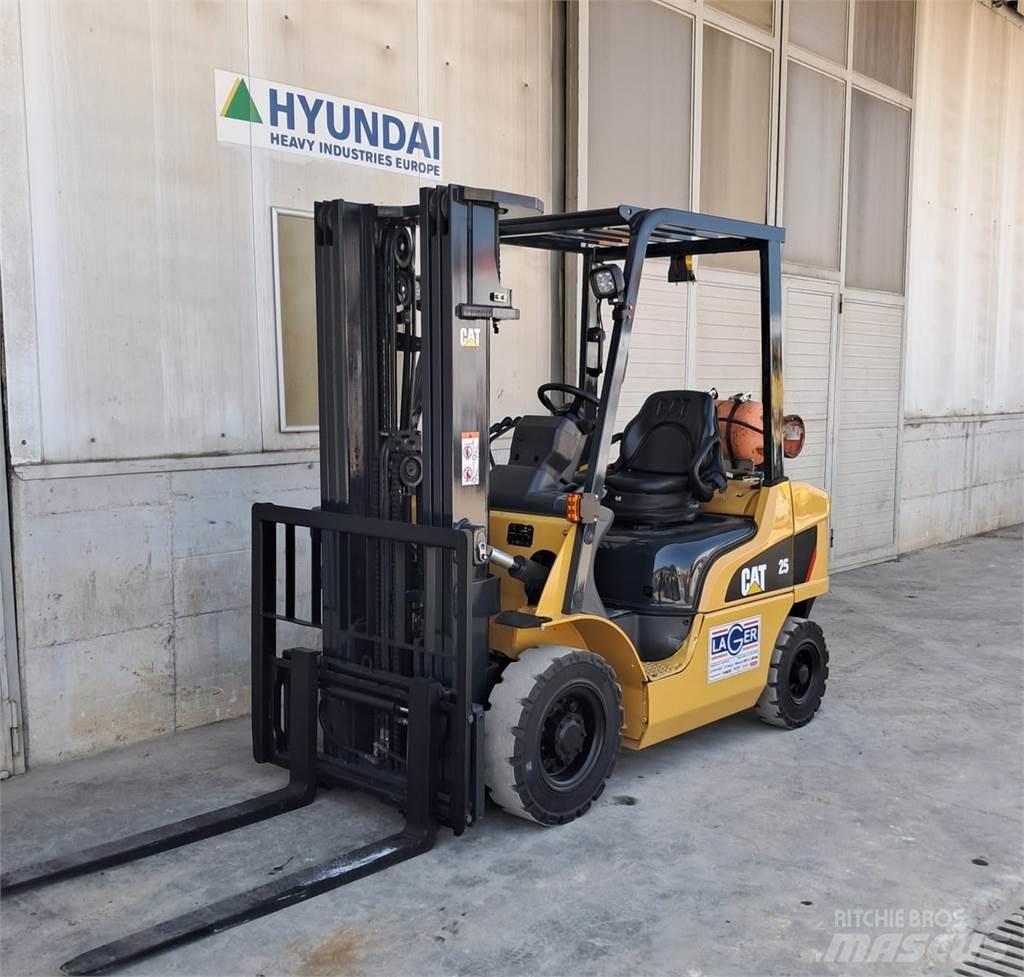 CAT GP25NT شاحنات LPG