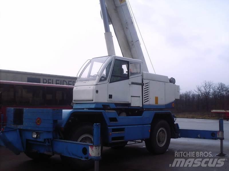 Compact Truck CT2-1 رافعات الطرق الوعرة