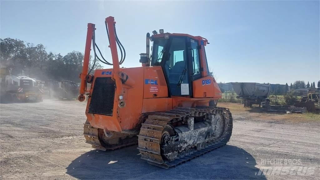 Fiat-Kobelco D180 بلدوزرات مجنزرة