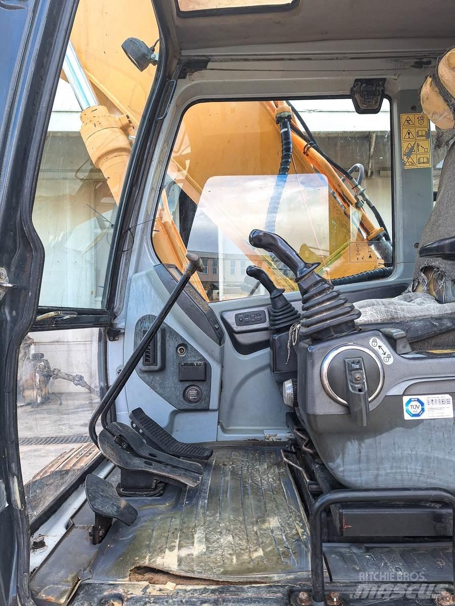Hyundai 210LC-7A حفارات زحافة