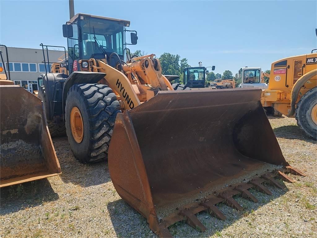 Hyundai HL770-9A لوادر بعجل