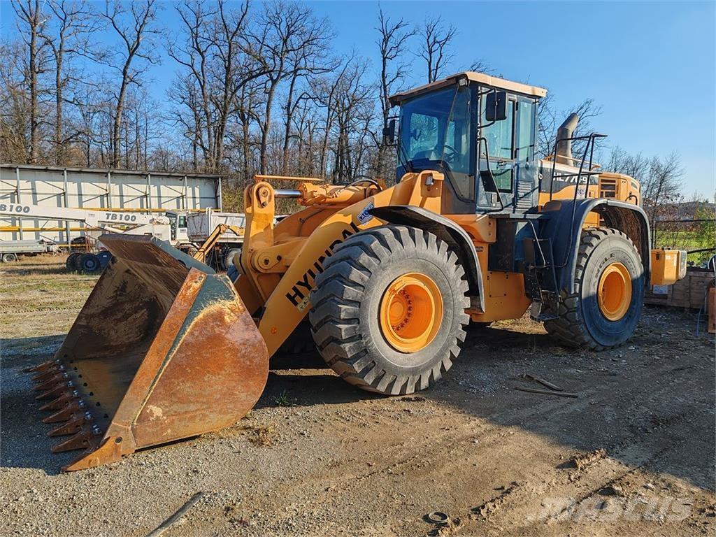 Hyundai HL770-9A لوادر بعجل