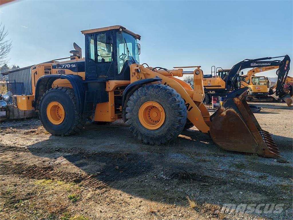 Hyundai HL770-9A لوادر بعجل