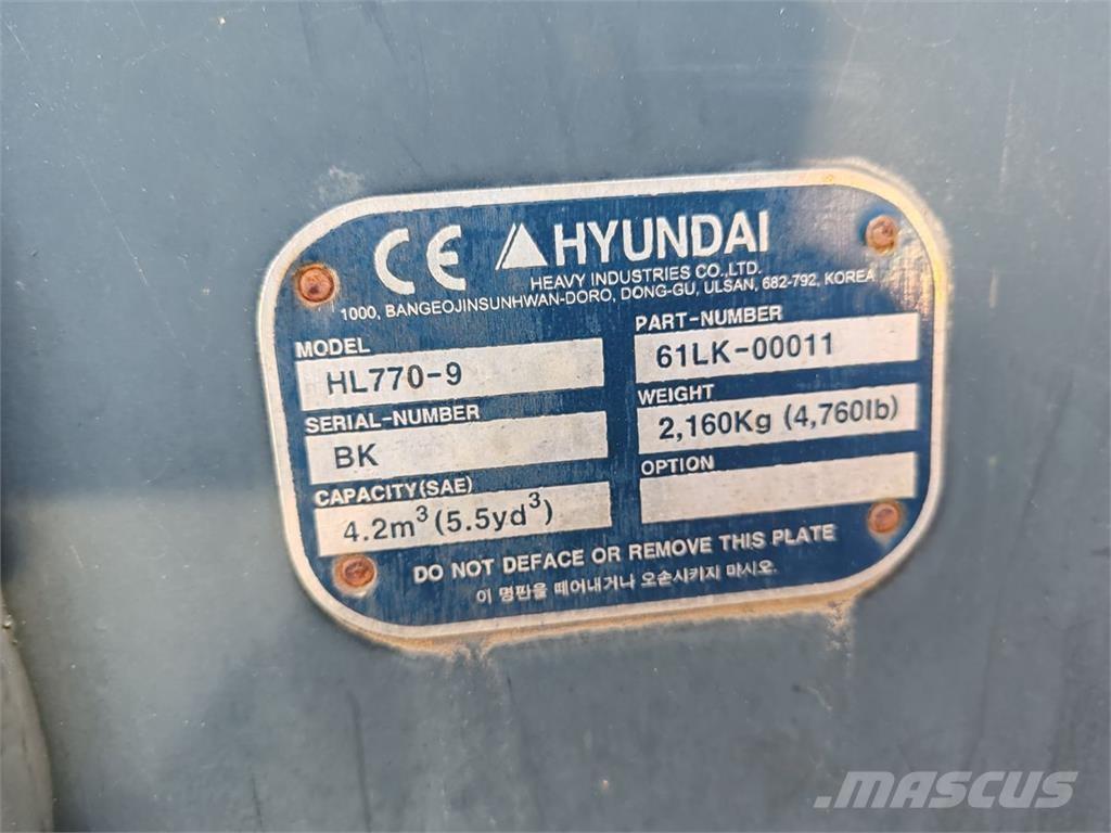 Hyundai HL770-9A لوادر بعجل