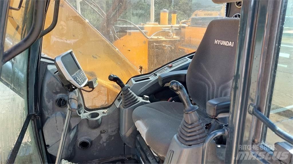 Hyundai HX145 LCR حفارات زحافة