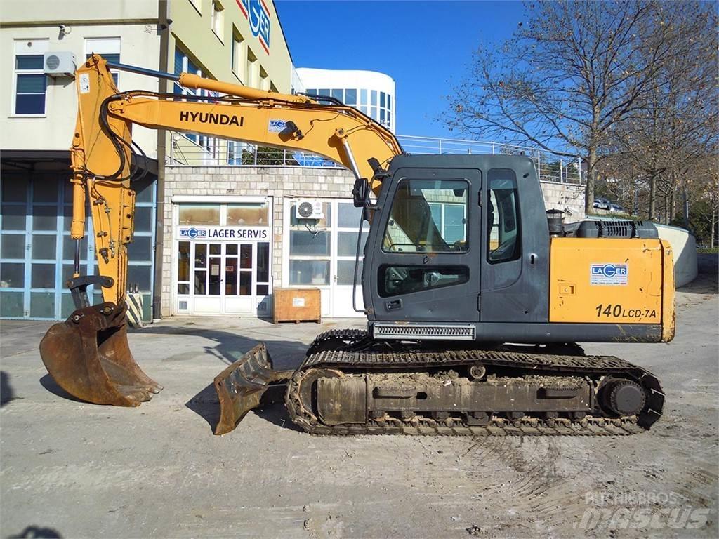 Hyundai R140LCD-7A حفارات زحافة